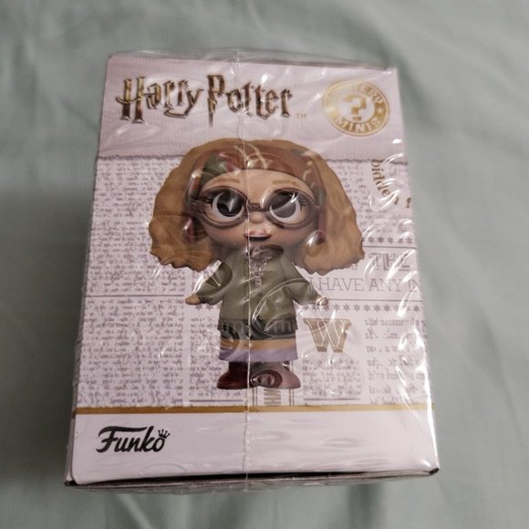 Harry Potter Professor Trelawney GameStop Mystery Box Excl Mystery Mini Funo Pop - Picture 4 of 6